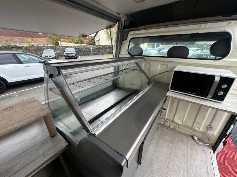 RENAULT MASTER II FOOD TRUCK 2.5d 