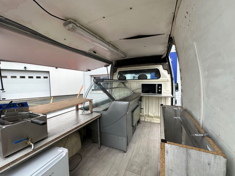 RENAULT MASTER II FOOD TRUCK 2.5d 