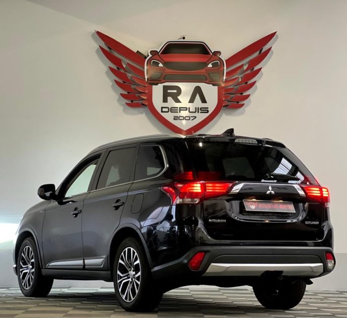 MITSUBISHI OUTLANDER 2.2 DI-D 150CH DIAMOND EDITION 