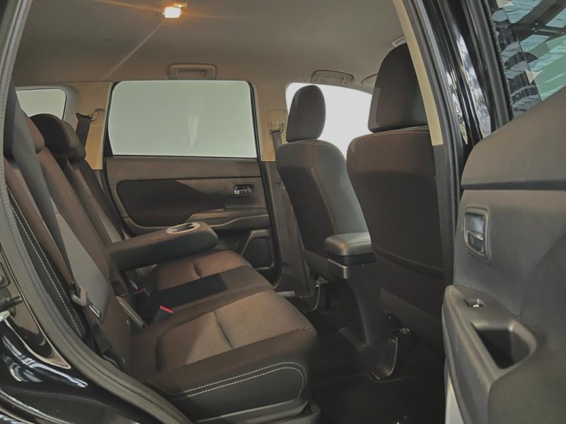 MITSUBISHI OUTLANDER 2.2 DI-D 150CH DIAMOND EDITION 