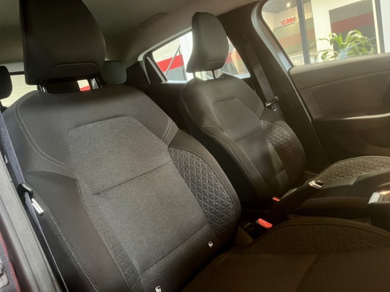 RENAULT CLIO V 1.6 E-TECH FULL HYBRID 145CH EQUILIBRE 