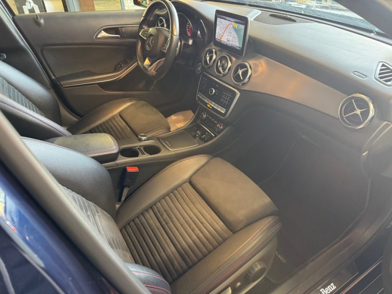 MERCEDES GLA 250 211CH INSPIRATION AMG 7G-DCT 4 MATIC