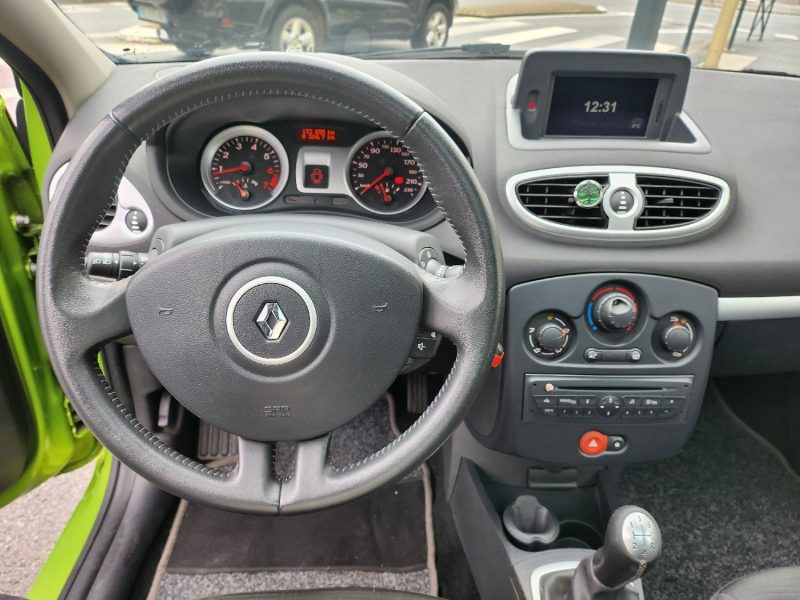 RENAULT CLIO III (PH2) 1.2 101CH  