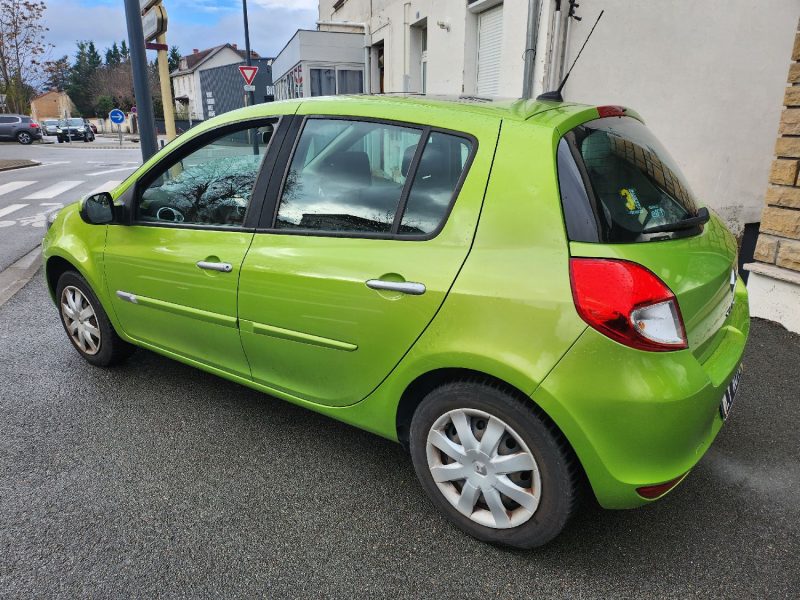 RENAULT CLIO III (PH2) 1.2 101CH  