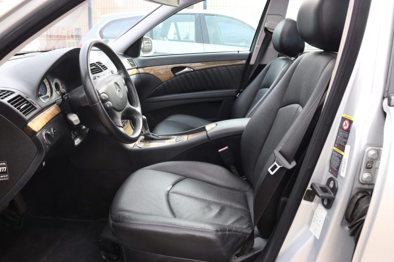 MERCEDES CLASSE E 280 V6 AVANTGARDE 7GTRO 