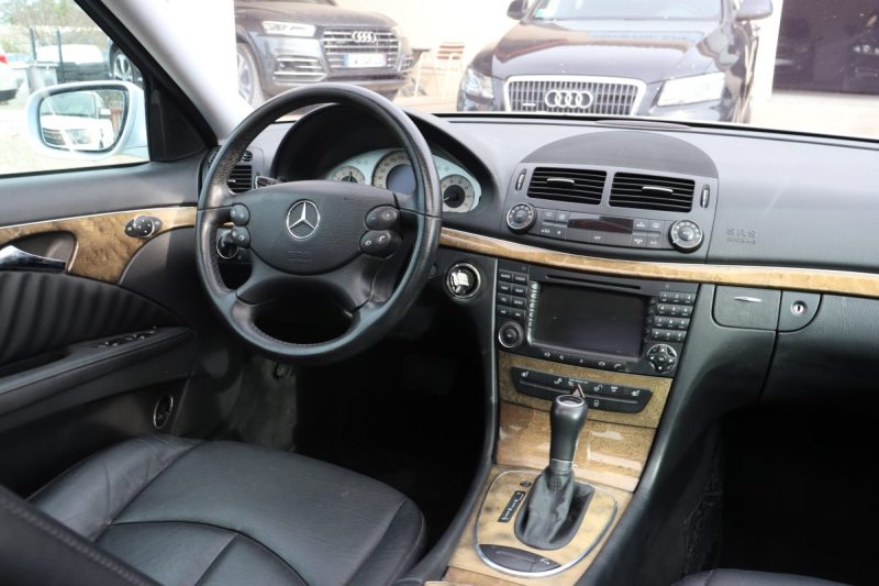 MERCEDES CLASSE E 280 V6 AVANTGARDE 7GTRO 