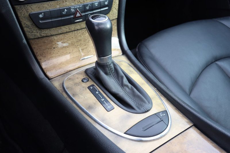 MERCEDES CLASSE E 280 V6 AVANTGARDE 7GTRO 