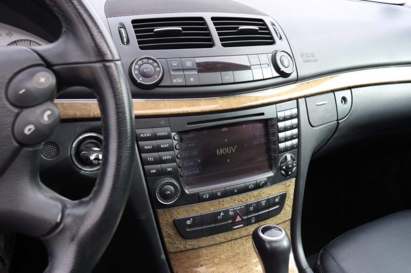 MERCEDES CLASSE E 280 V6 AVANTGARDE 7GTRO 