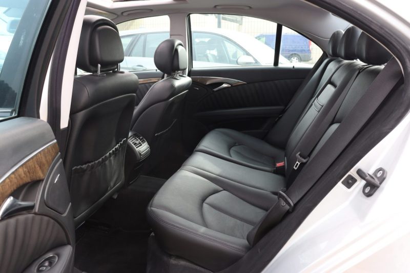 MERCEDES CLASSE E 280 V6 AVANTGARDE 7GTRO 