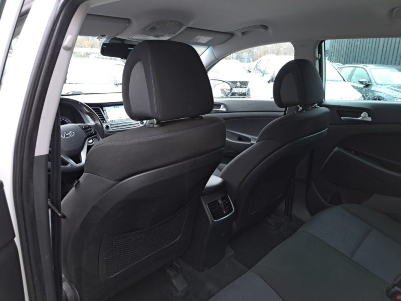 HYUNDAI TUCSON 2.0 CRDI 136CH CREATIVE ECRAN GPS SIEGE CHAUFFANTS 