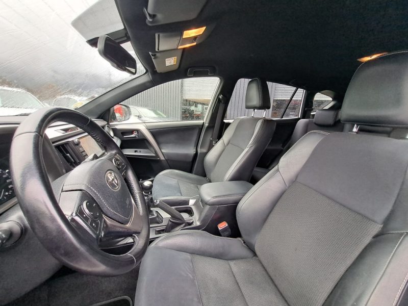 TOYOTA RAV4 2.0 D-4D 143 CV DYNAMIQUE GPS ENTRETIEN COMPLET TOYOTA 2017