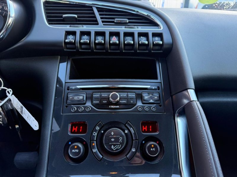 PEUGEOT 3008 2.0 HDI HYBRID 200CV BVA GARANTIE 6 MOIS