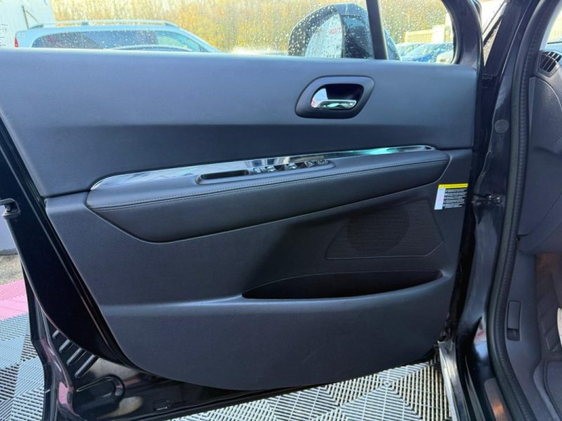 PEUGEOT 3008 2.0 HDI HYBRID 200CV BVA GARANTIE 6 MOIS