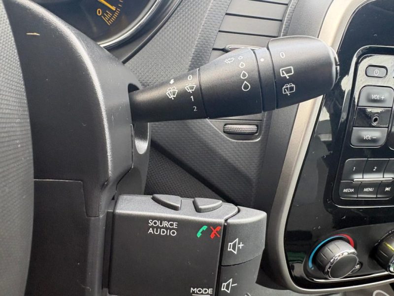 Captur 1.5 dCi 90ch 🚗 Clim ❄️ Radar recul 🔊 Reprise 🔄 Garantie 6 mois ✅