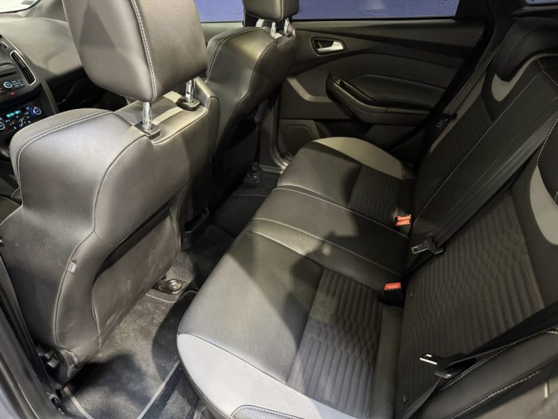 FORD FOCUS ST 2.0 ECOBOOST 250CH - SUIVI D'ENTRETIEN COMPLET 