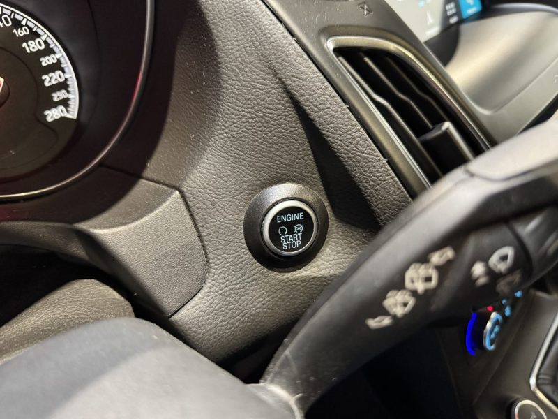 FORD FOCUS ST 2.0 ECOBOOST 250CH - SUIVI D'ENTRETIEN COMPLET 