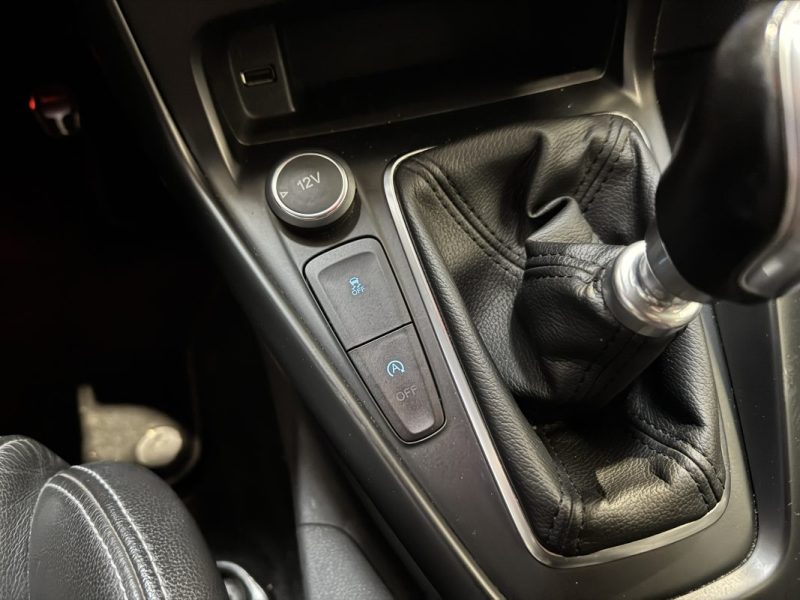 FORD FOCUS ST 2.0 ECOBOOST 250CH - SUIVI D'ENTRETIEN COMPLET 