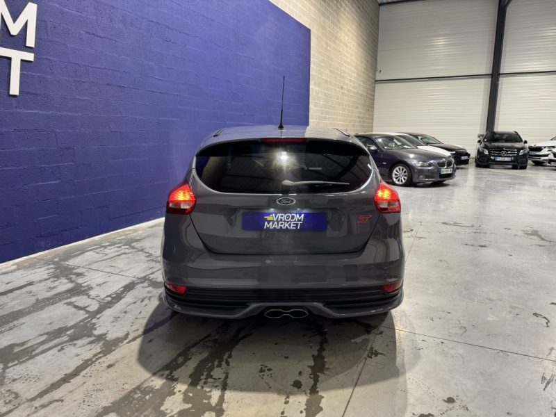 FORD FOCUS ST 2.0 ECOBOOST 250CH - SUIVI D'ENTRETIEN COMPLET 