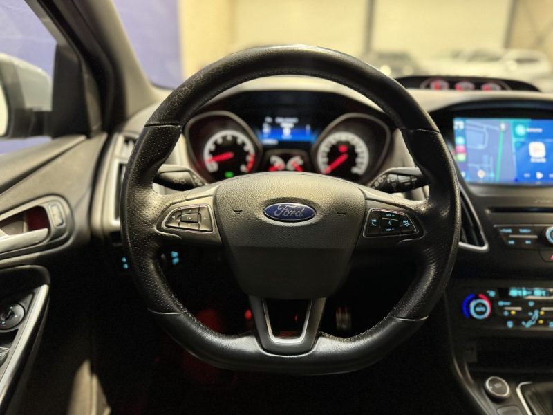 FORD FOCUS ST 2.0 ECOBOOST 250CH - SUIVI D'ENTRETIEN COMPLET 