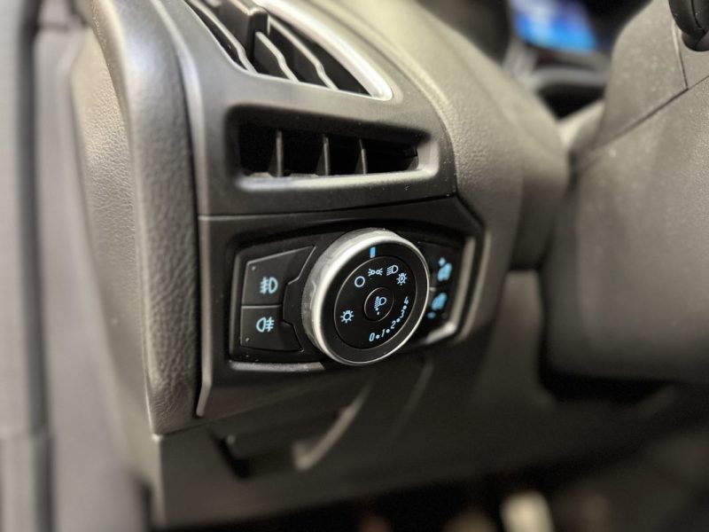 FORD FOCUS ST 2.0 ECOBOOST 250CH - SUIVI D'ENTRETIEN COMPLET 