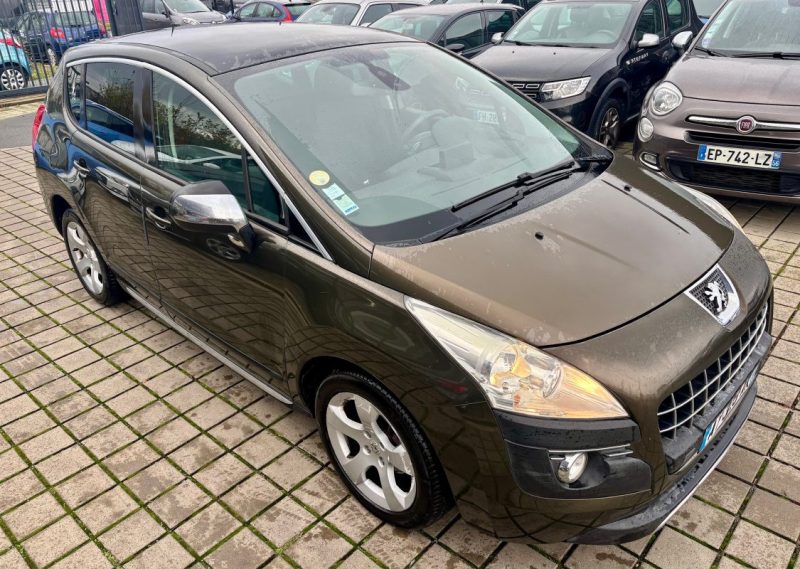 PEUGEOT 3008 1.6 HDI 16V 110 CONFORT PACK BMP6 BLUE LION PREMIUM PACK  2010