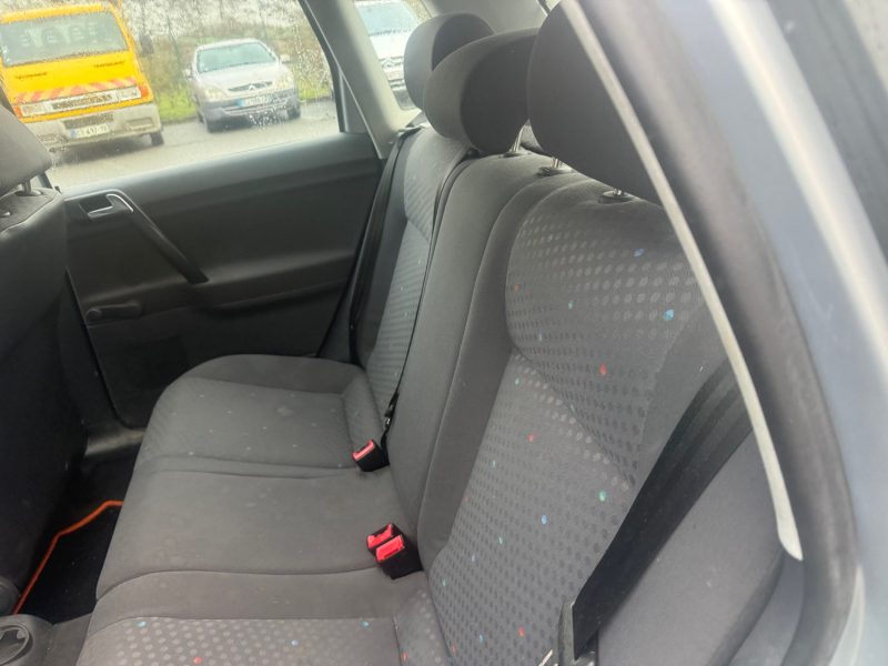 VOLKSWAGEN POLO SDI 2002