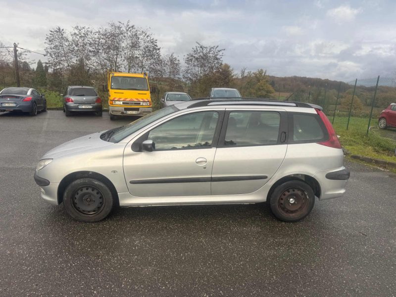 PEUGEOT 206 1.4 HDI 70CV VENDU EN CONTRE VISITE