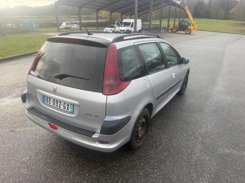 PEUGEOT 206 1.4 HDI 70CV VENDU EN CONTRE VISITE
