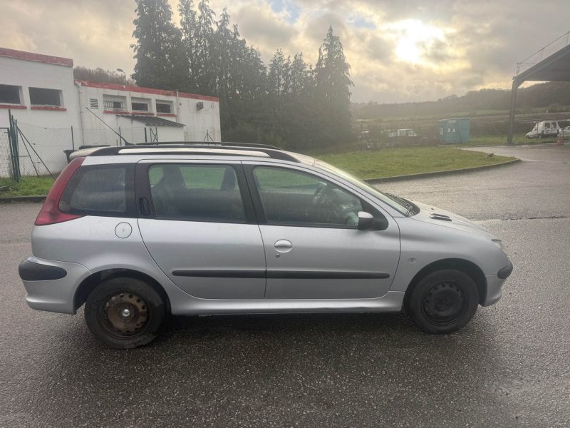 PEUGEOT 206 1.4 HDI 70CV VENDU EN CONTRE VISITE