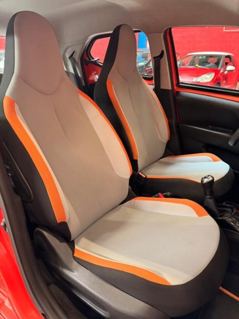 TOYOTA AYGO 1.0 VVT-i 69ch Stop&Start X-Play 