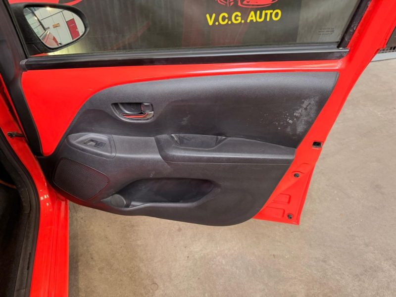 TOYOTA AYGO 1.0 VVT-i 69ch Stop&Start X-Play 