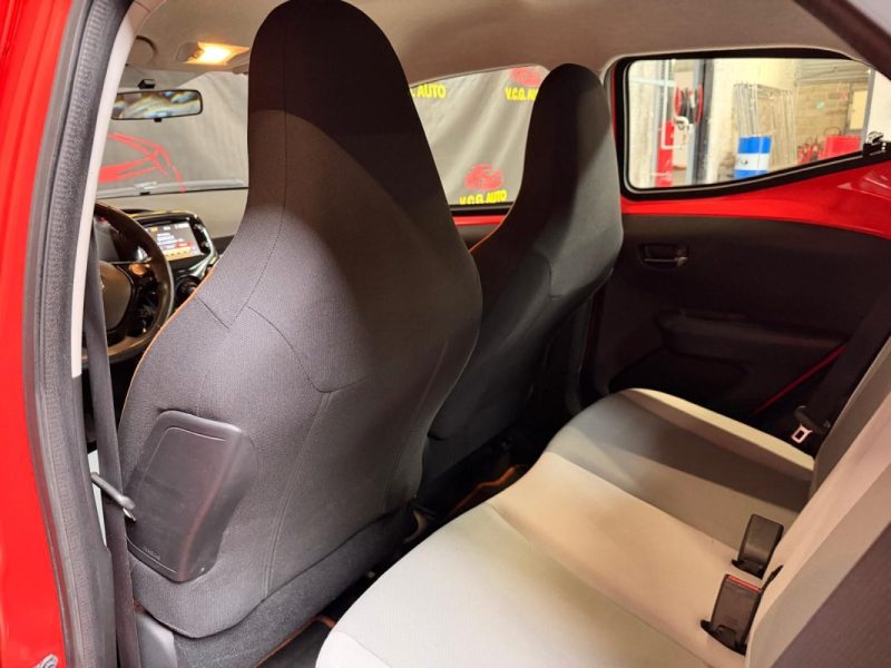 TOYOTA AYGO 1.0 VVT-i 69ch Stop&Start X-Play 