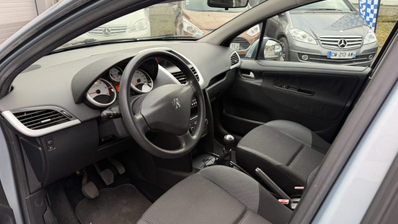 PEUGEOT 207 1.6 HDI 90  Garantie