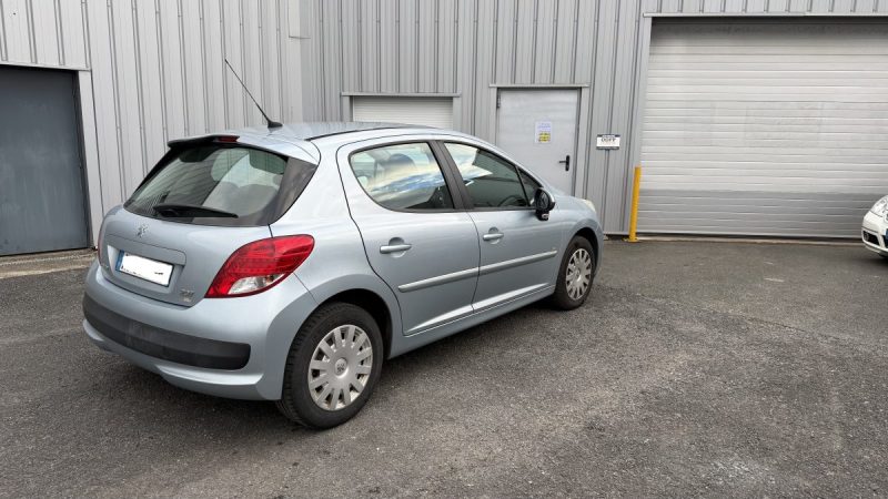 PEUGEOT 207 1.6 HDI 90  Garantie