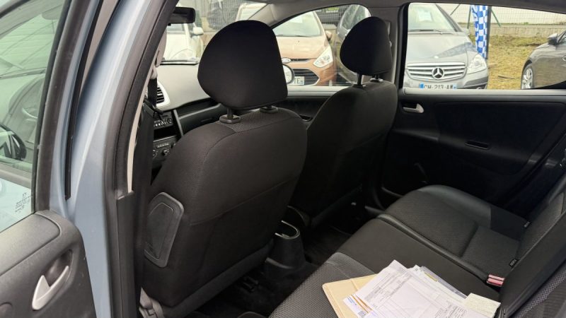 PEUGEOT 207 1.6 HDI 90  Garantie