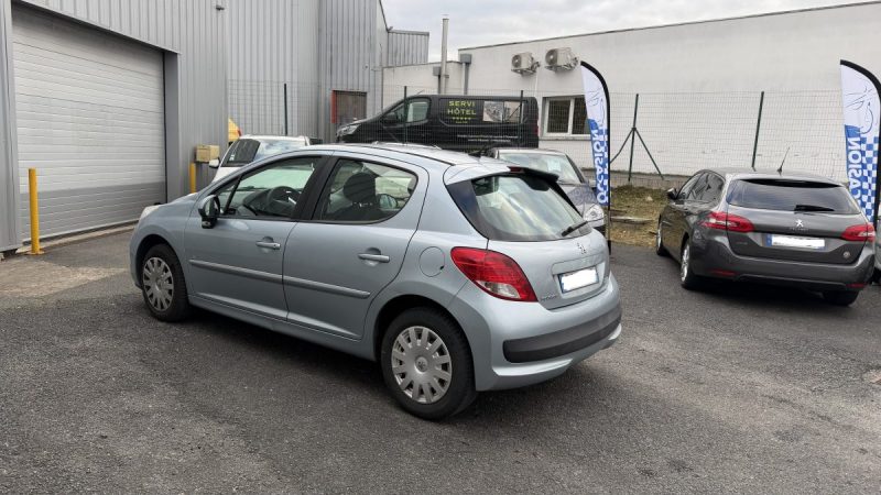 PEUGEOT 207 1.6 HDI 90  Garantie