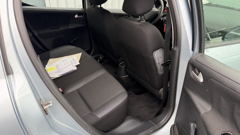 PEUGEOT 207 1.6 HDI 90  Garantie