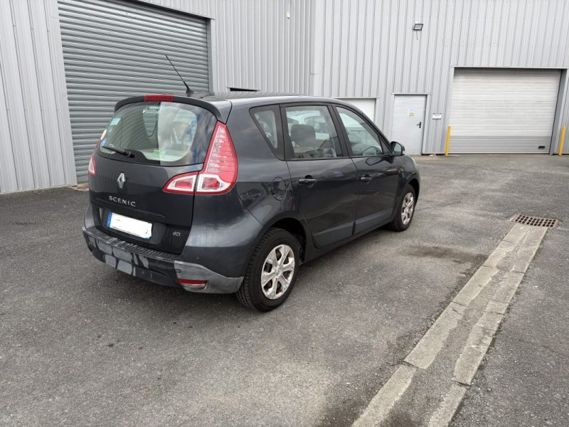 RENAULT SCENICIII 1.5 DCI 110CH FAP AUTHENTIQUE Garantie