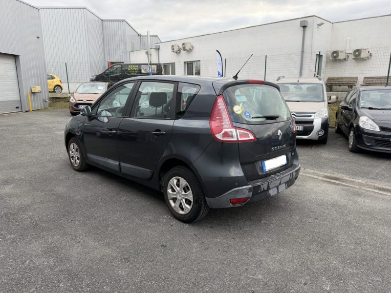 RENAULT SCENICIII 1.5 DCI 110CH FAP AUTHENTIQUE Garantie