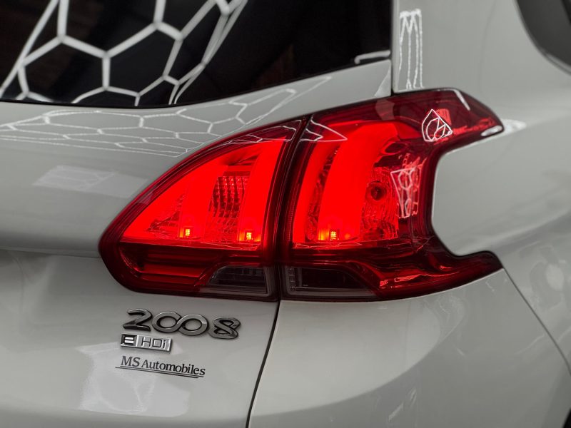 PEUGEOT 2008 1.6 E-HDI 92ch ALLURE GRIP CONTROL 1ERE MAIN GARANTIE 24 MOIS HISTORIQUE COMPLET  🇨🇵