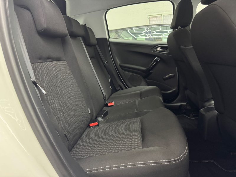 PEUGEOT 208 1.6 BLUE HDI 75ch ACTIVE GARANTIE 12 MOIS 2EME MAIN HISTORIQUE COMPLET 🇨🇵