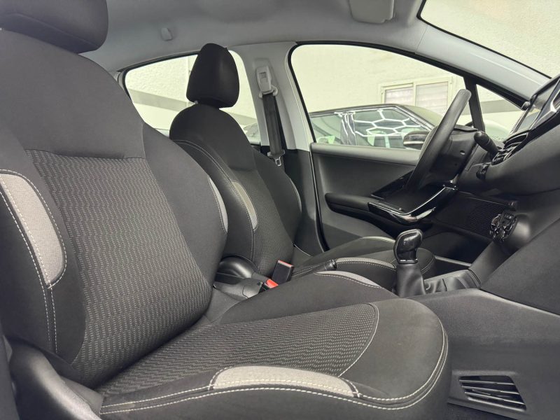 PEUGEOT 208 1.6 BLUE HDI 75ch ACTIVE GARANTIE 12 MOIS 2EME MAIN HISTORIQUE COMPLET 🇨🇵