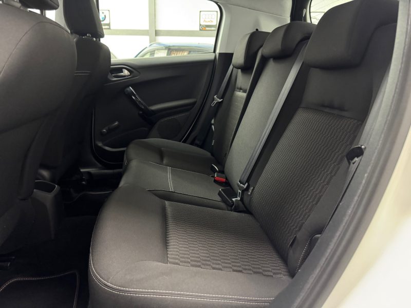 PEUGEOT 208 1.6 BLUE HDI 75ch ACTIVE GARANTIE 12 MOIS 2EME MAIN HISTORIQUE COMPLET 🇨🇵