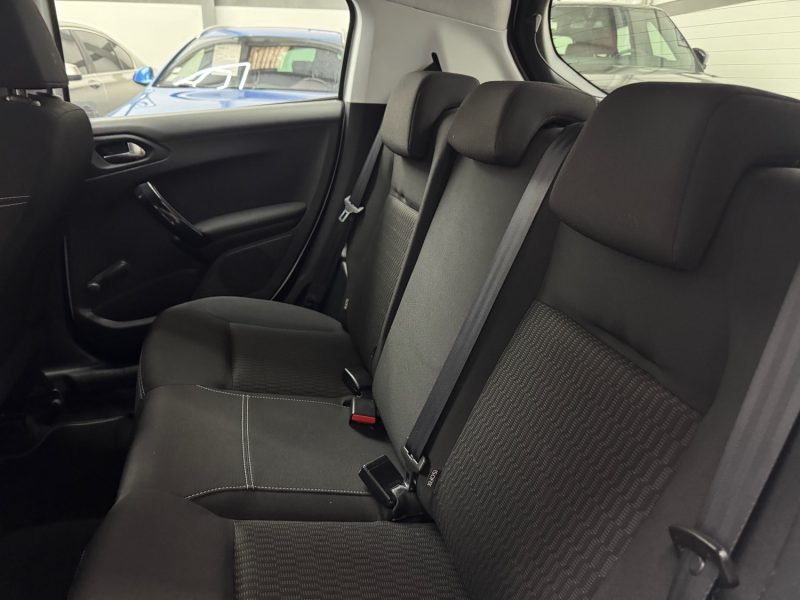 PEUGEOT 208 1.6 BLUE HDI 75ch ACTIVE GARANTIE 12 MOIS 2EME MAIN HISTORIQUE COMPLET 🇨🇵