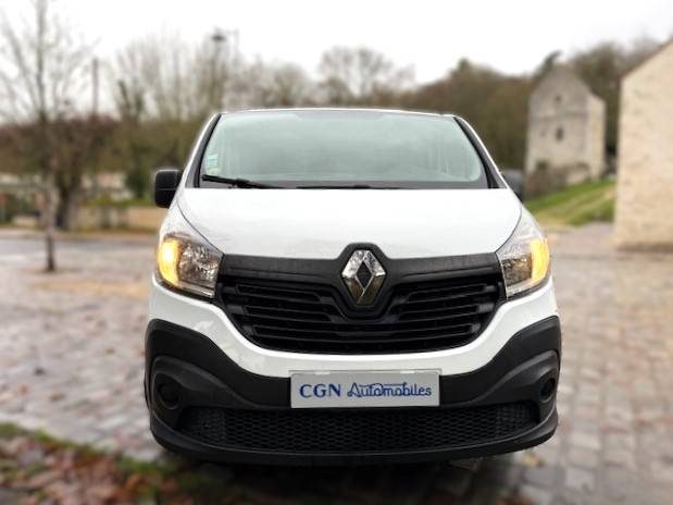 RENAULT TRAFIC L1H1 1.6 DCI 115CH / ATTELAGE / 11500 HT