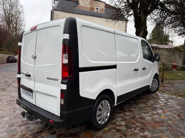 RENAULT TRAFIC L1H1 1.6 DCI 115CH / ATTELAGE / 11500 HT