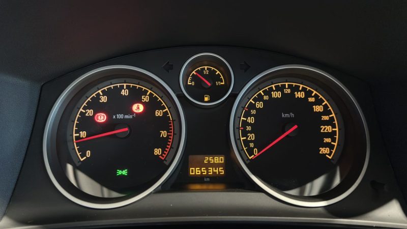 Opel Astra H 1.6 Twinport 101ch Élégance  - Faible kilométrage - 2nde main