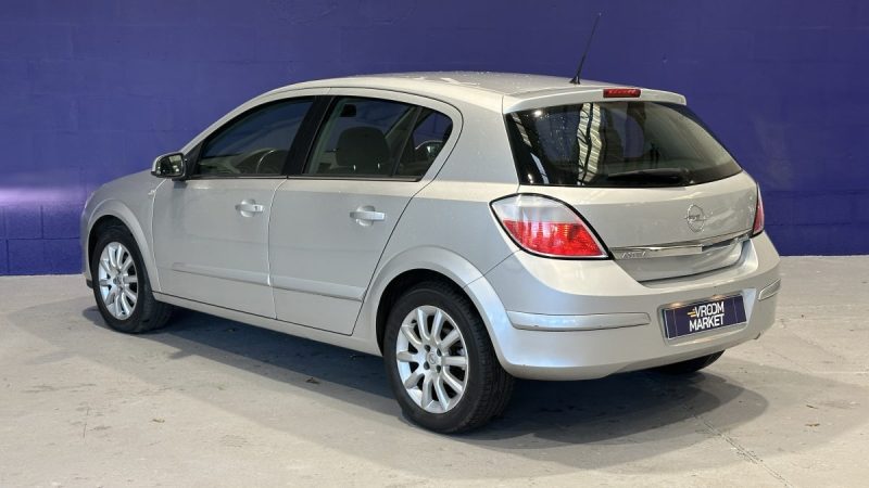 Opel Astra H 1.6 Twinport 101ch Élégance  - Faible kilométrage - 2nde main