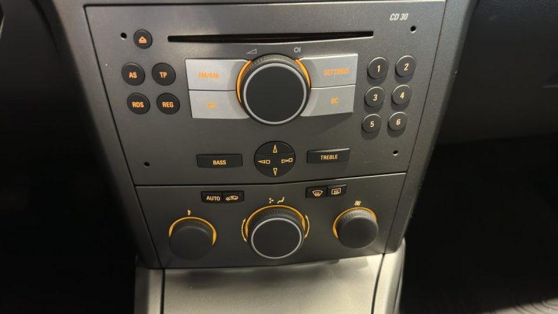 Opel Astra H 1.6 Twinport 101ch Élégance  - Faible kilométrage - 2nde main