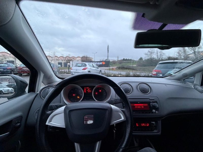 SEAT IBIZA IV (6J5, 6P1) 1.6 TDI 2011